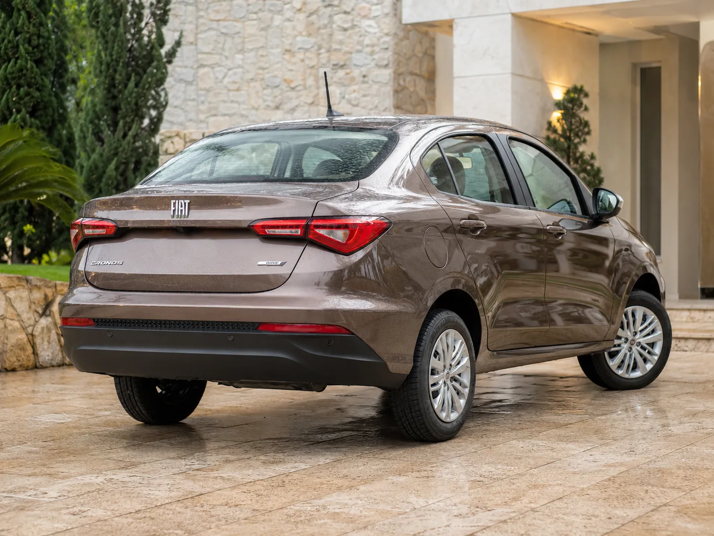 guia-compra-pcd-seminovo-fiat-cronos-drive-2024