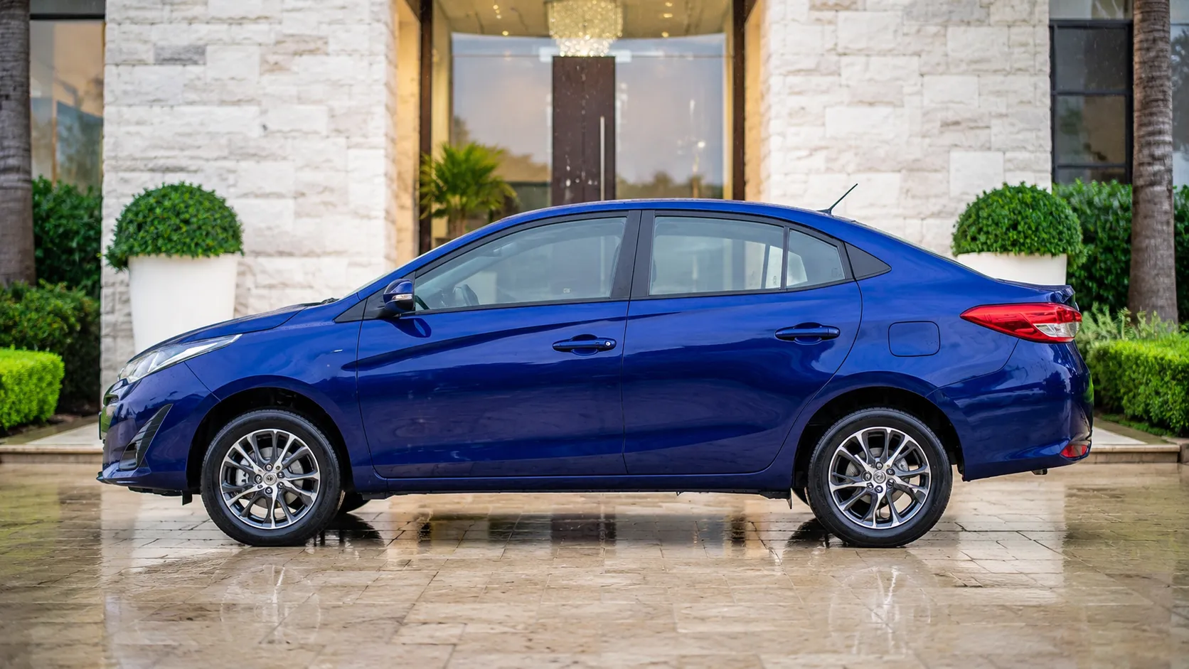 Guia de compra PCD seminovos Toyota Yaris Sedan XL 2024: passivo técnico, CVT e documentação antes de comprar