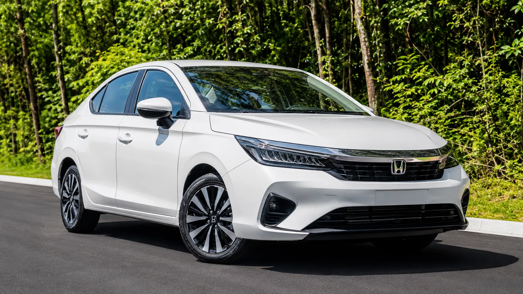 Honda City Touring 1.5 PCD um sedan inquebrável? Análise técnica da versão topo de linha 2026