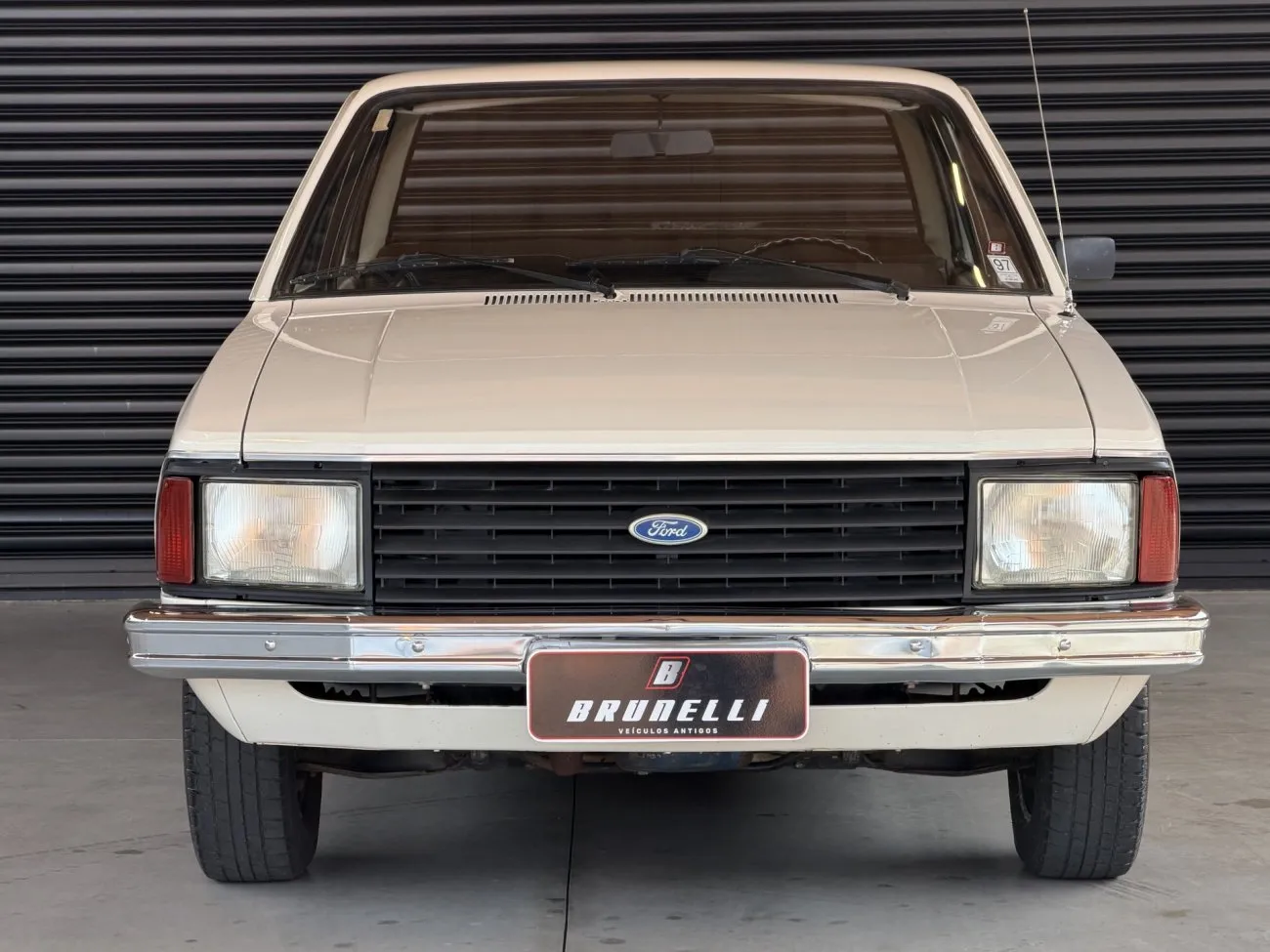 Mercado de colecionadores Ford Corcel II STD 1978 guia de compra