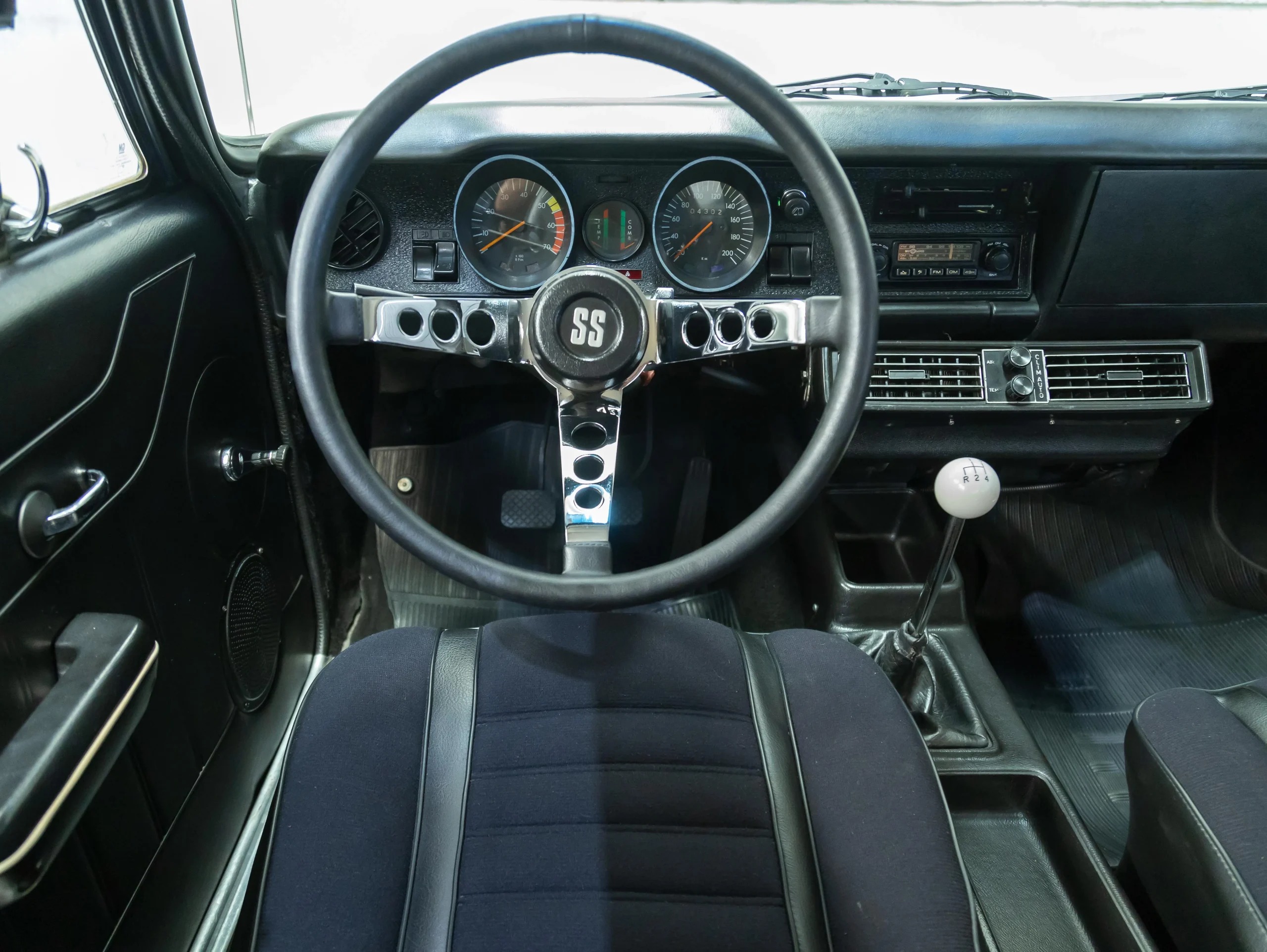 Carros Antigos e Clássicos guia de compras e restauração Chevrolet Opala SS 1978 Prata Inca