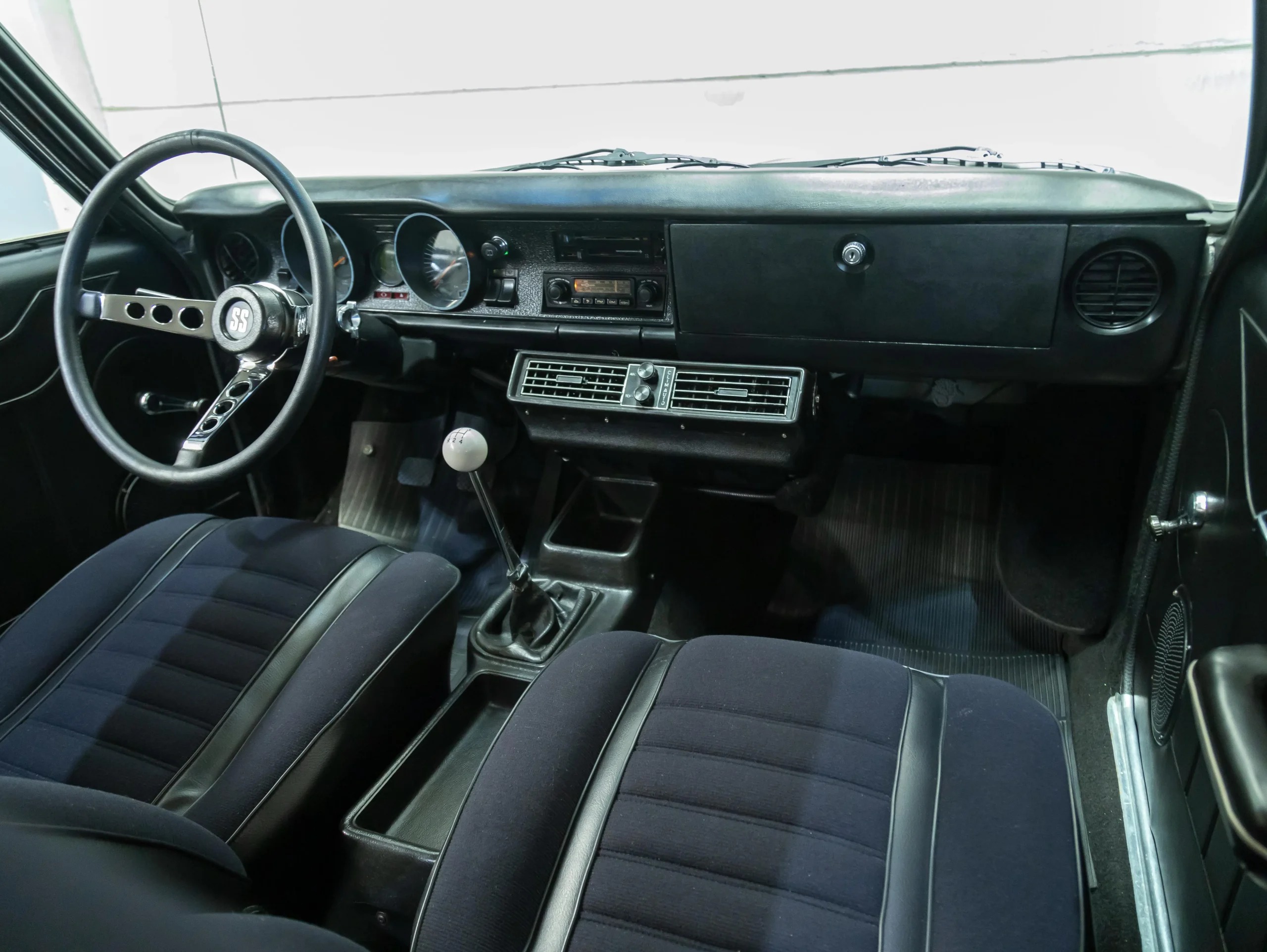 Chevrolet Opala SS 1978 Prata Inca carros antigos e clássicos guia de compra de carros clássicos