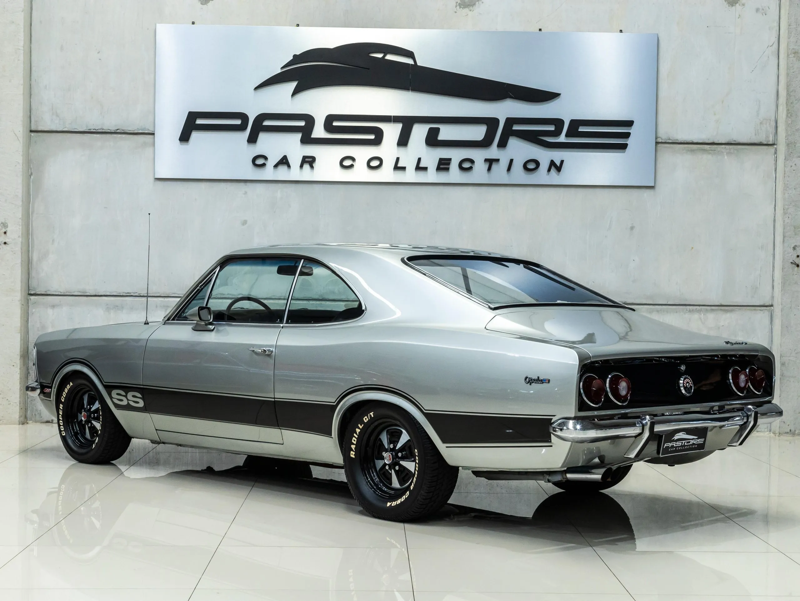 Restauração automotiva Chevrolet Opala SS 1978 carros clássicos para colecionadores