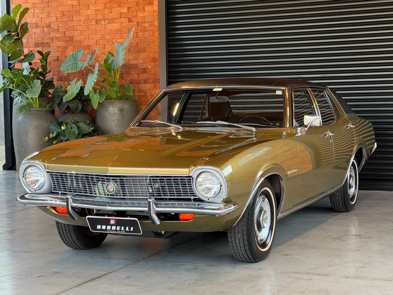 Interior e acabamento Ford Maverick Super Luxo 1975 avaliação de originalidade carros clássicos - Imagens Brunelli Veículos Antigos