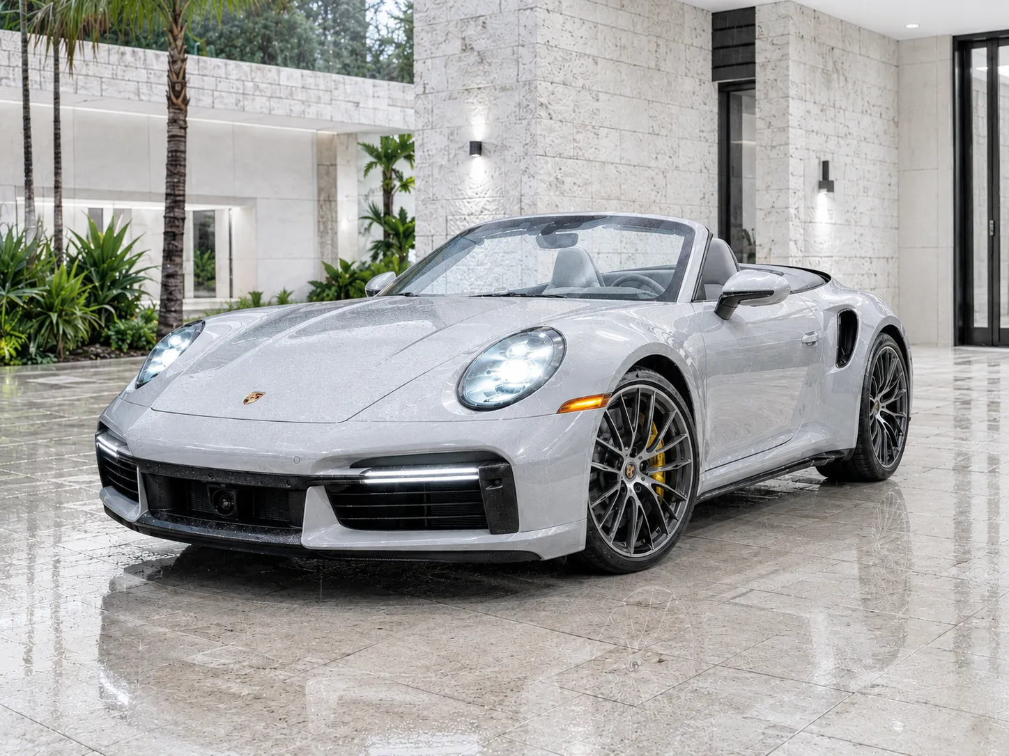 Porsche 911 Turbo S Cabriolet 2026: ficha técnica do T-Hybrid que leva o 911 ao limite