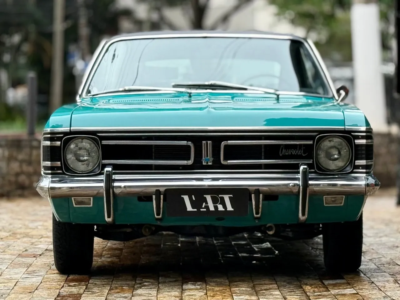 Chevrolet Opala Gran Luxo Coupé 1972 Turquesa Neptuno em vista externa