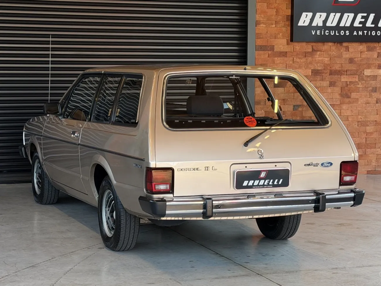 Interior e acabamento da Ford Belina II 1984