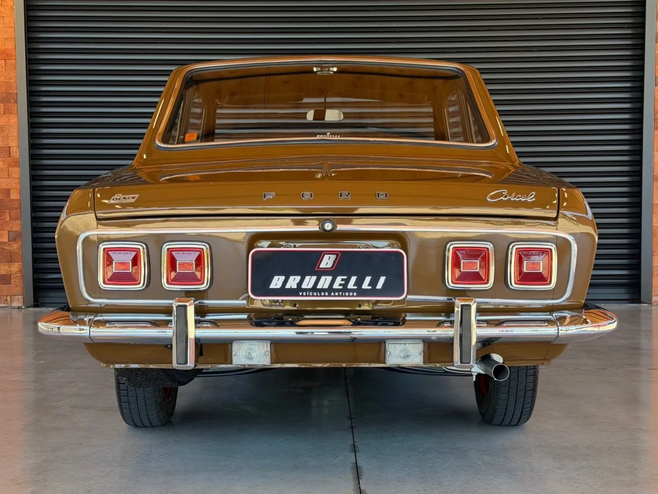 Ford Corcel I Coupé 1972 em vista para inspeção documental e estrutural