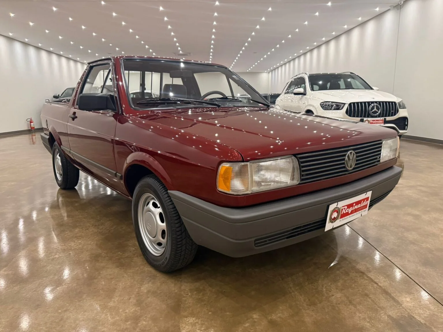 Vista externa da Volkswagen Saveiro quadrada 1996