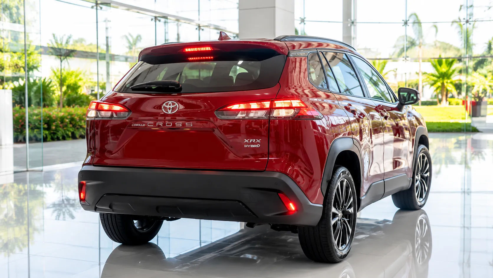 Corolla Cross XRV Hybrid 2026 seminovo: econômico no posto, mas será que pesa no bolso?