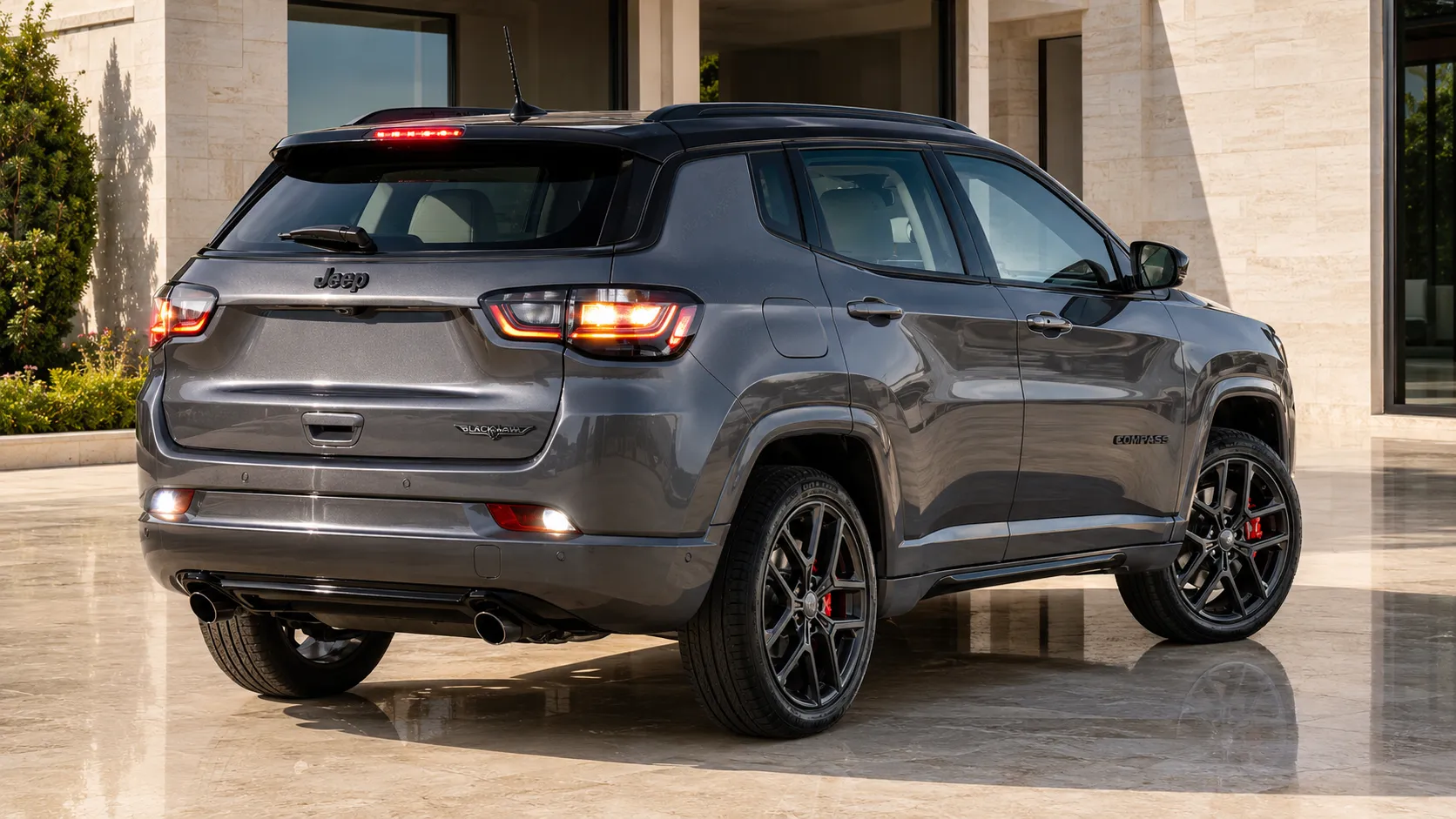Jeep Compass Blackhawk 2026: ficha técnica mostra o peso real do SUV 2.0 Turbo Flex no bolso