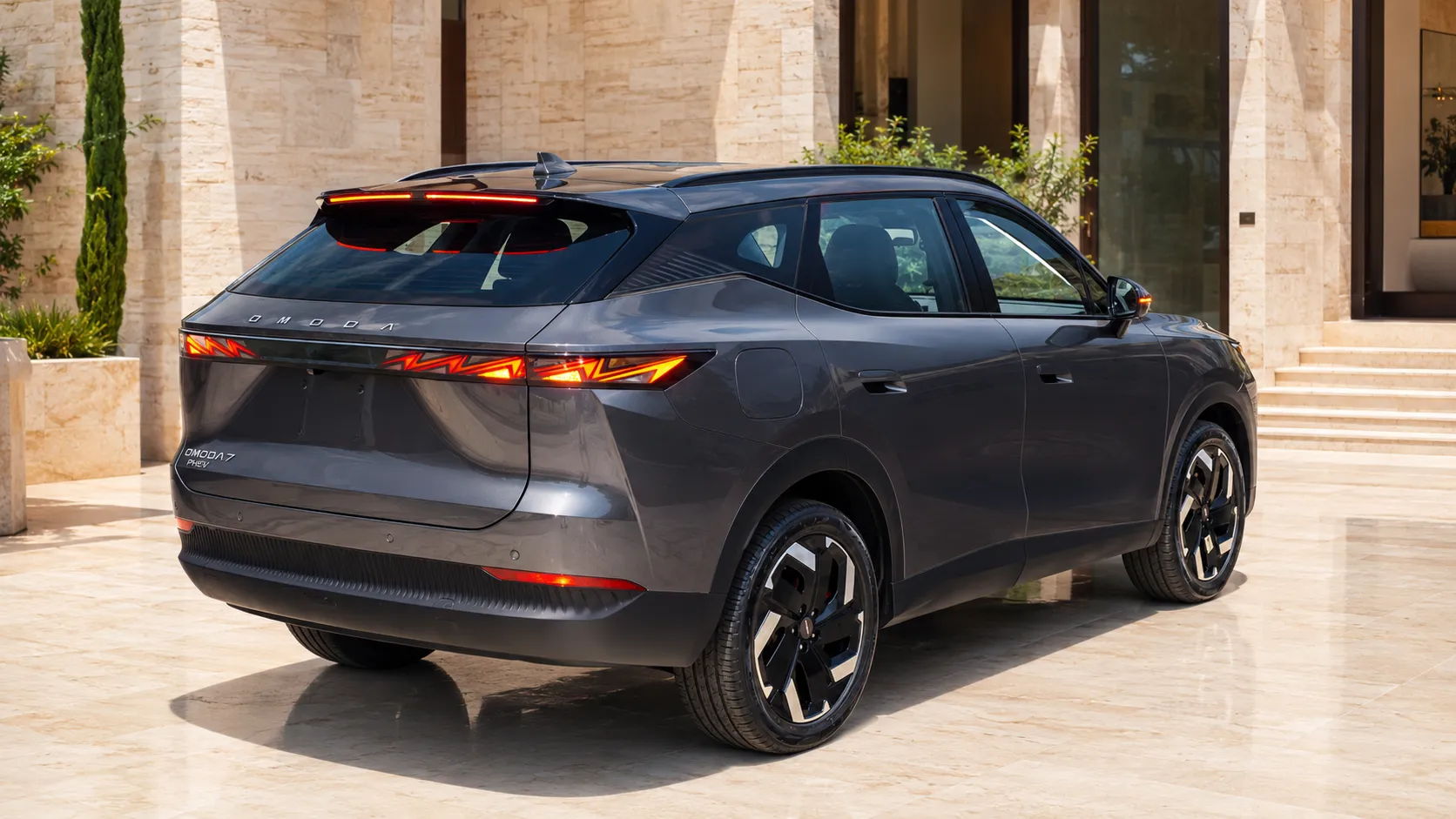 Omoda 7 Luxury PHEV 2027: 279 cv, porta-malas de 590 litros e o custo real para manter o SUV